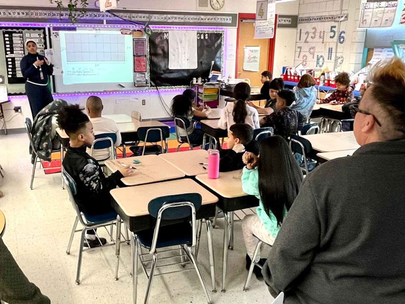 Salem School Committee Observes BAIS Dual Language Program