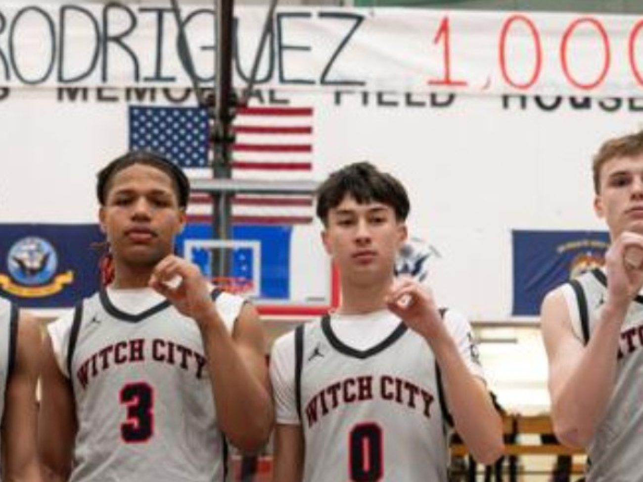 Salem News Elian Rodriguez 1000 points