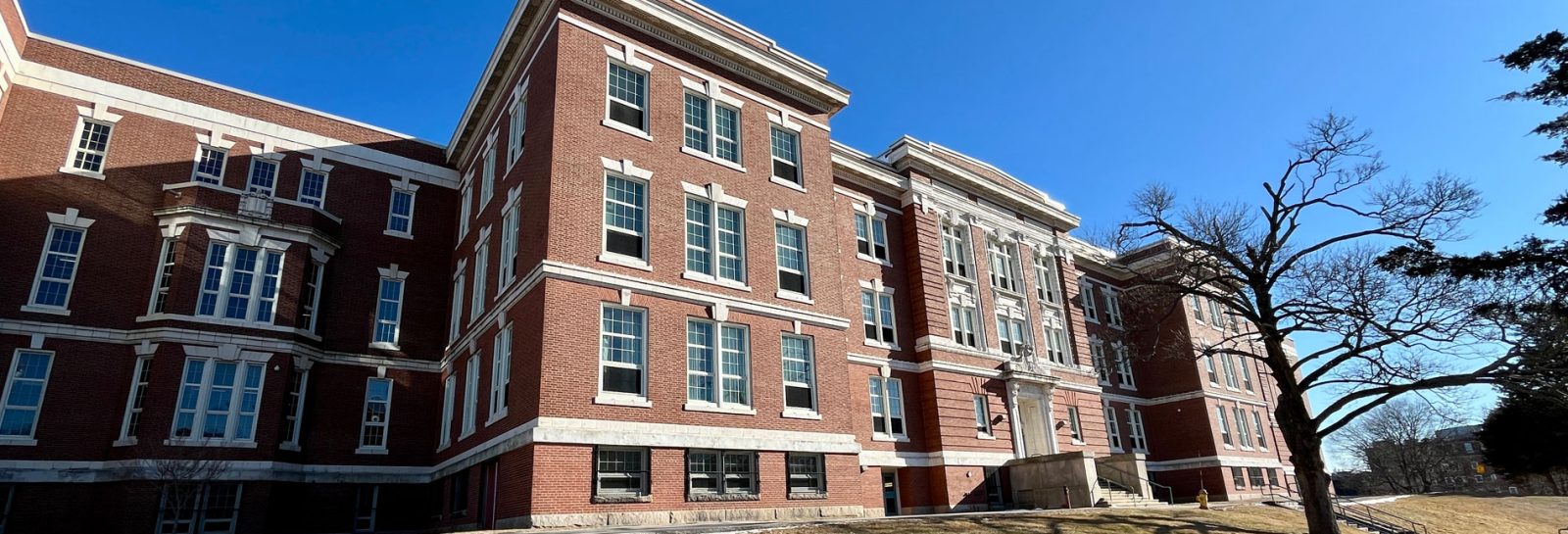 Salem Public Schools Commonwealth Beacon